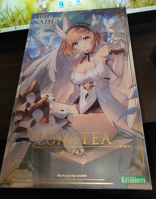 何度でも言いたいが、美プラは素組みで楽しめ!可愛く塗装したい?ガレージキットにしとけ!レジンキャストは塗装楽だから!何度でも塗装やり直せるから!ABSはトチったらアウトだ!しかも、この世には「95%ABSで構成された」とかいう天使の顔した鬼みたいなキットもあるらしいゾ( ^ω^) 