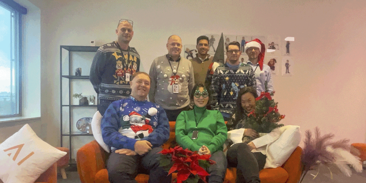 CtrlRMAssistant's tweet photo. We want to wish all our customers and partners a Merry Christmas and a Happy New Year from all of us in Kairos! https://t.co/dujMeUaJQa