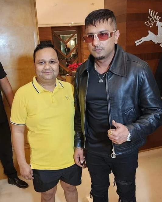 kalpendrak's tweet photo. YO YO Honey Singh... https://t.co/DY6AIIJVSo