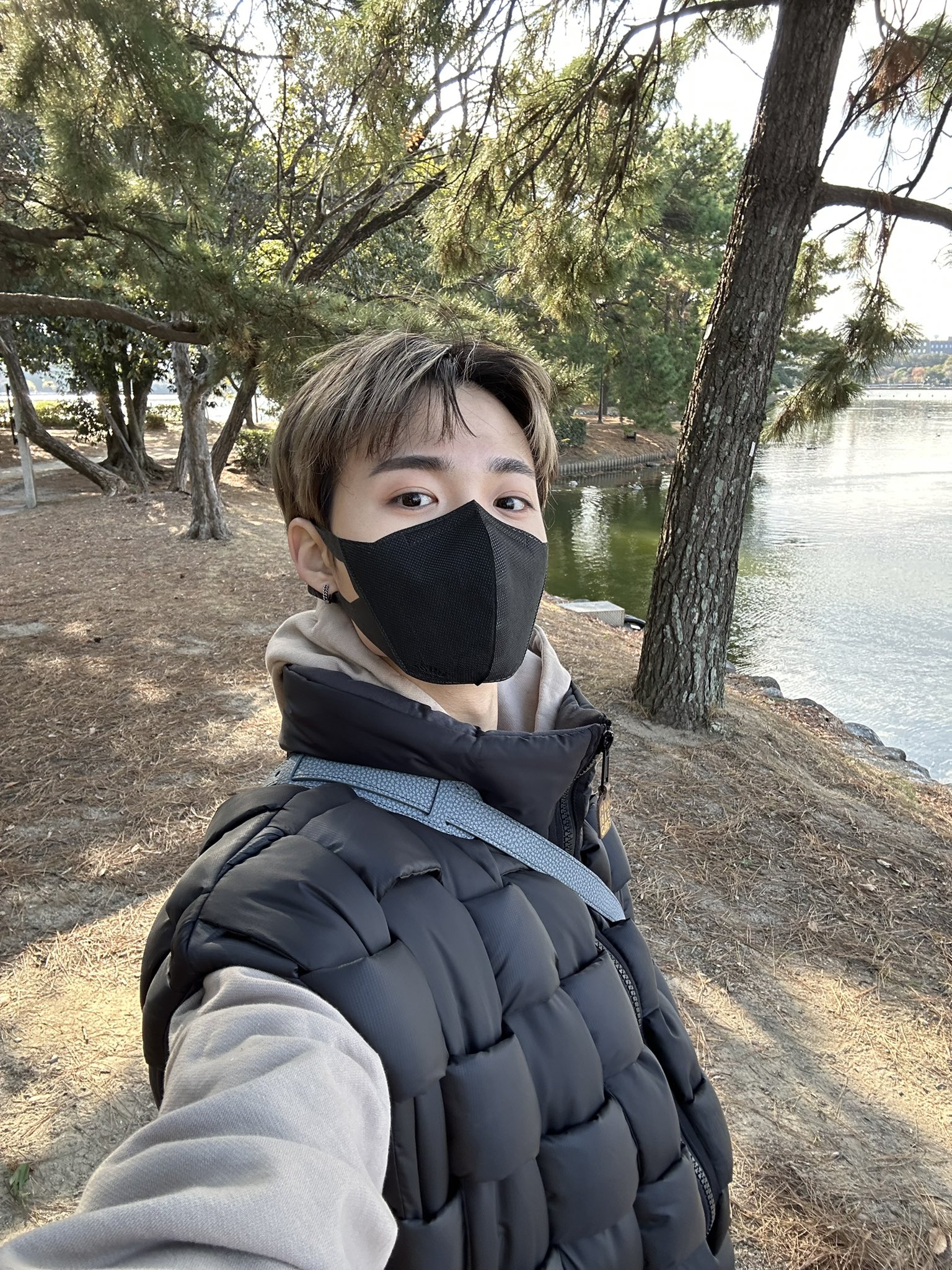 FkbbTDvagAAT7wR?format=jpg&name=large