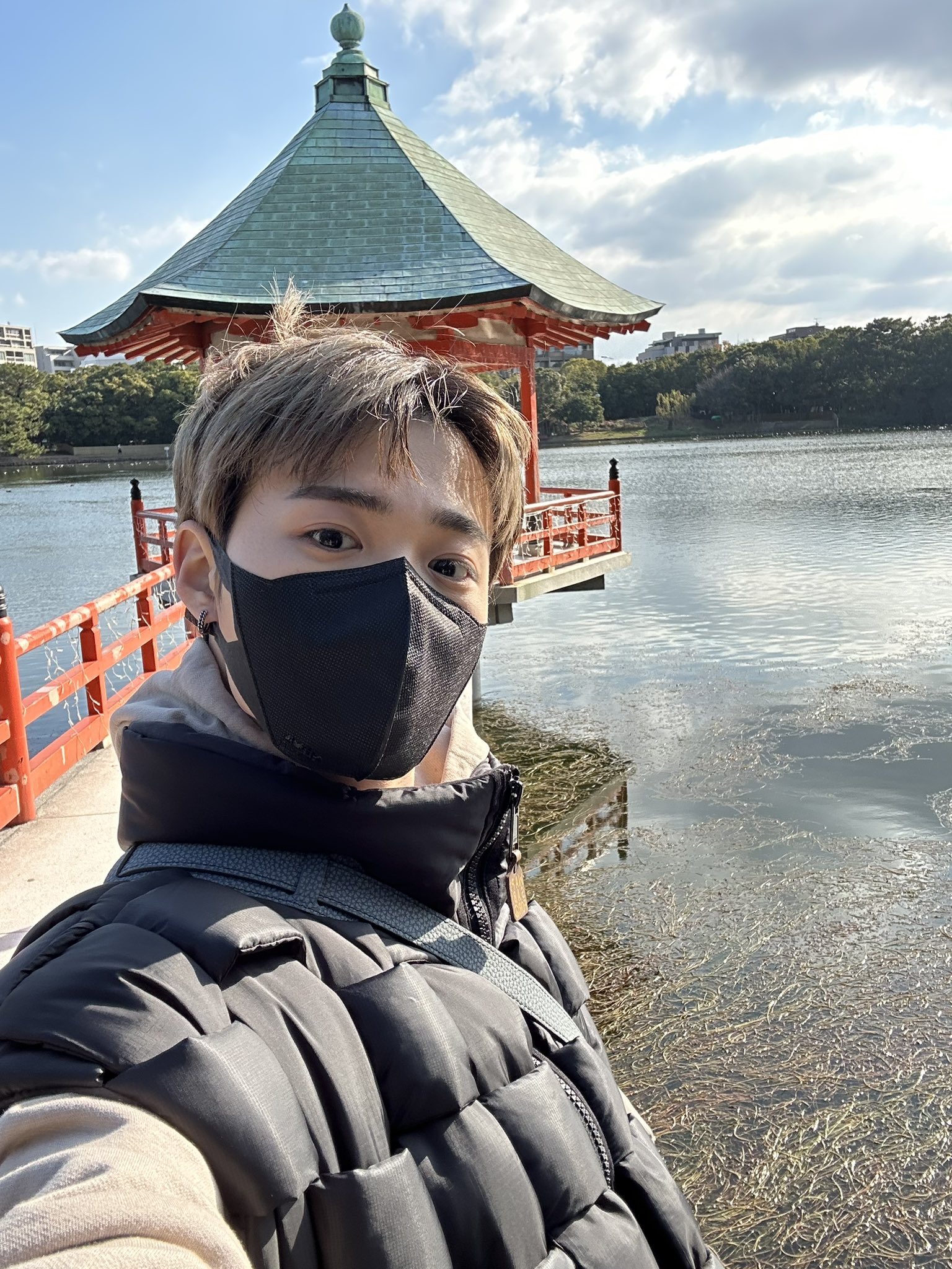 FkbbTDyacAAl_ag?format=jpg&name=large