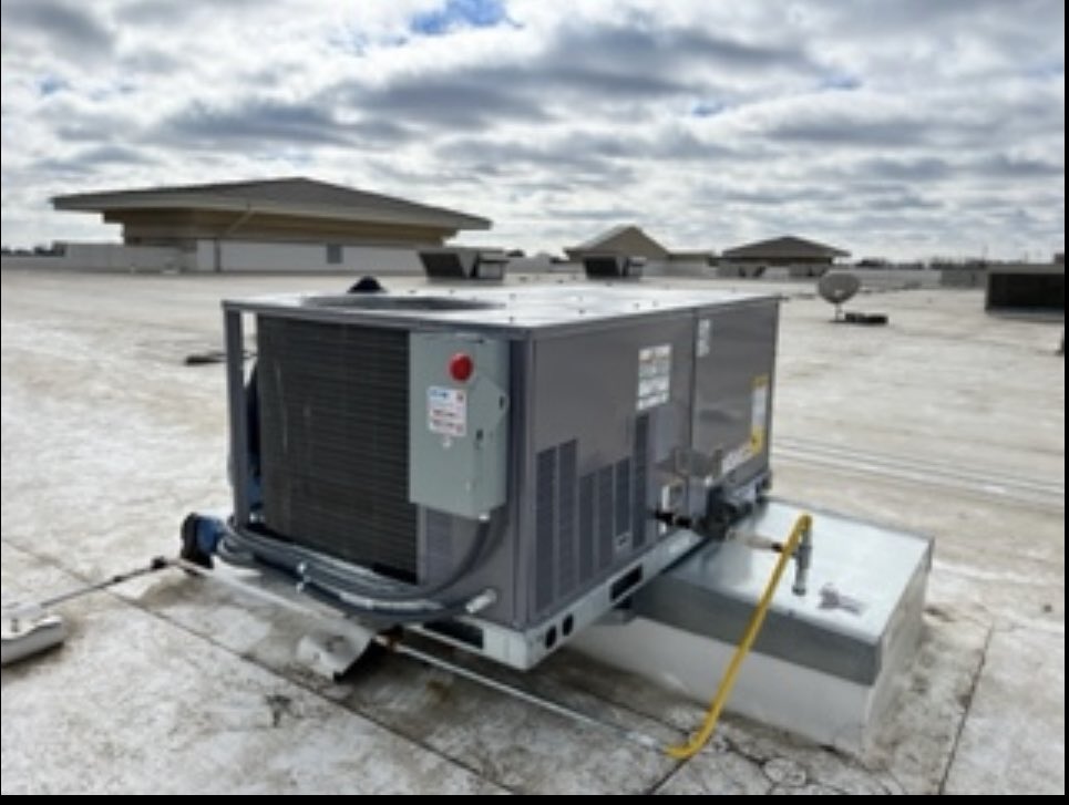HVACDConsulting's tweet photo. Shout out to our amazing remote team once again for completing install We value providing this service every job. Monzo HVAC will go ANYWHERE nation wide that we are needed. Call us today for immediate support and let us add you as our HVAC family. https://t.co/pGKHYDtwMq