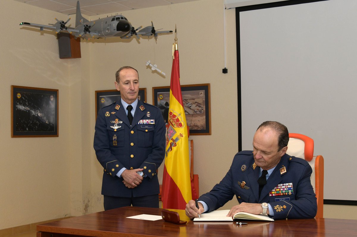 Tablada Centenaria Aviación tweet media