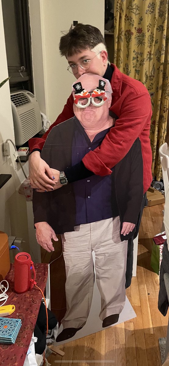 lowesluvr's tweet photo. @DannyDeVito thanks for helping us celebrate all the big days, danny https://t.co/aJk9AYtL8G