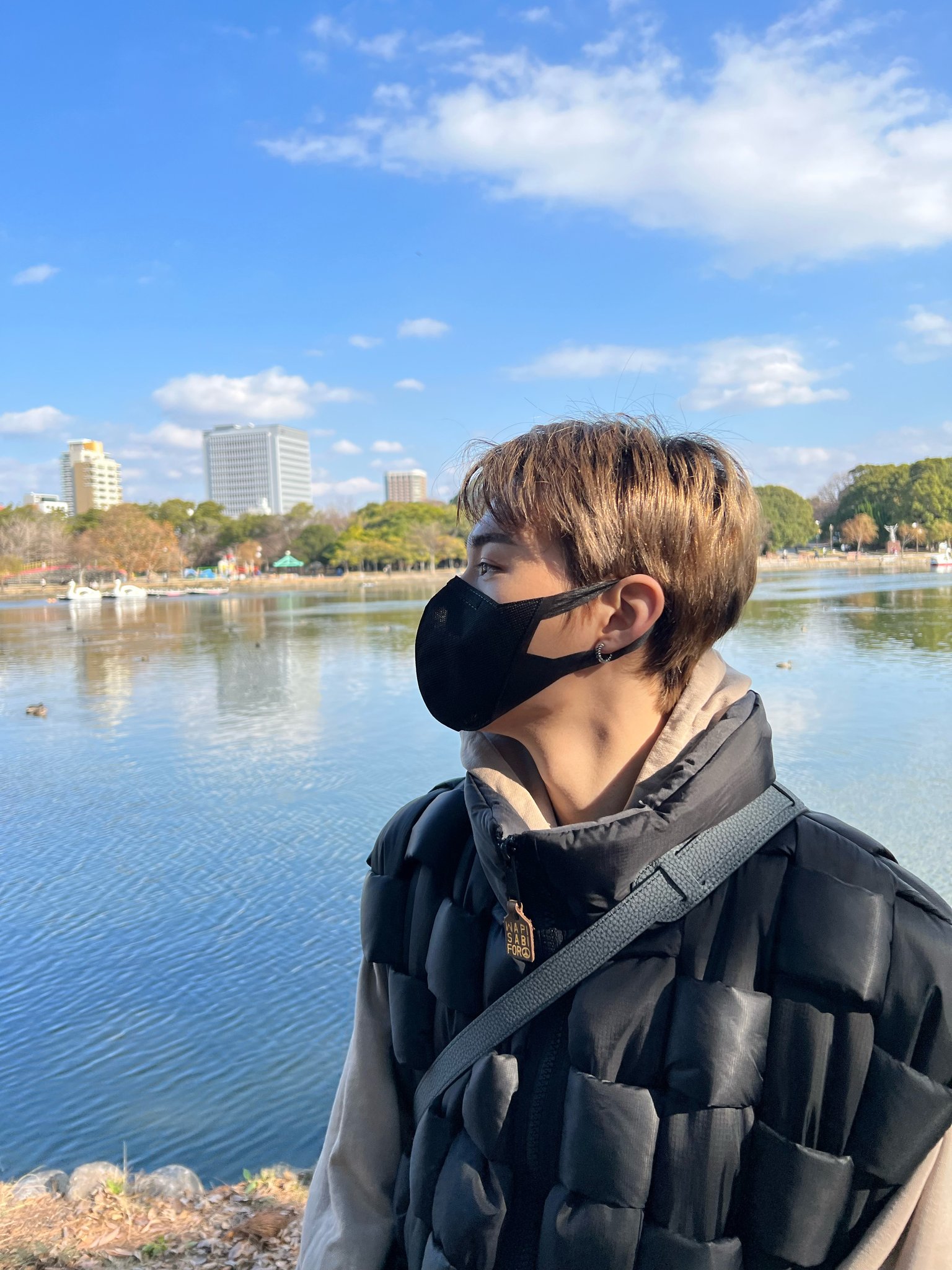 Fkbdb1fUoAAN-cP?format=jpg&name=large