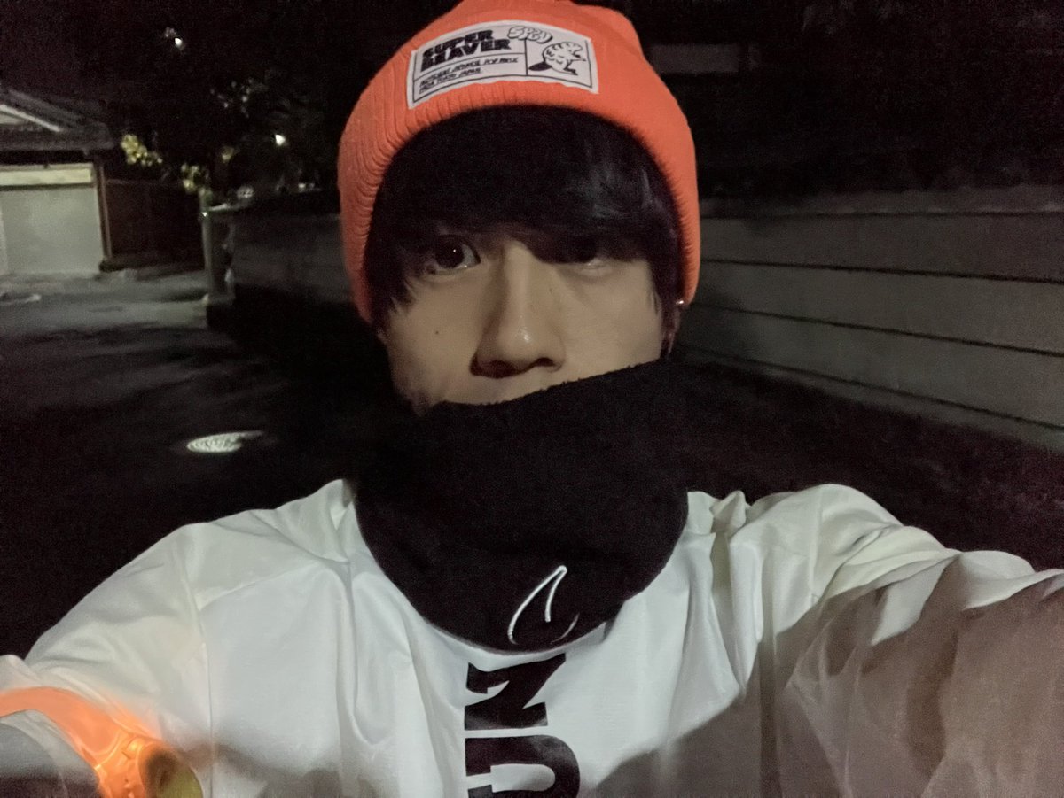 akiiira7's tweet photo. 承認されへんかった
そんなもんで俺の本氣が止まると?
ナメたらあかんで〜
尊敬する人へのお祝いと
俺自身と俺を大切にしてくれてる人の想いを抱えて走り切る
985本目の10kmラン
行ってきます
#Goforruncrew
#UVERworld
#takuya_創り方1221 https://t.co/2ftVuW2bWK