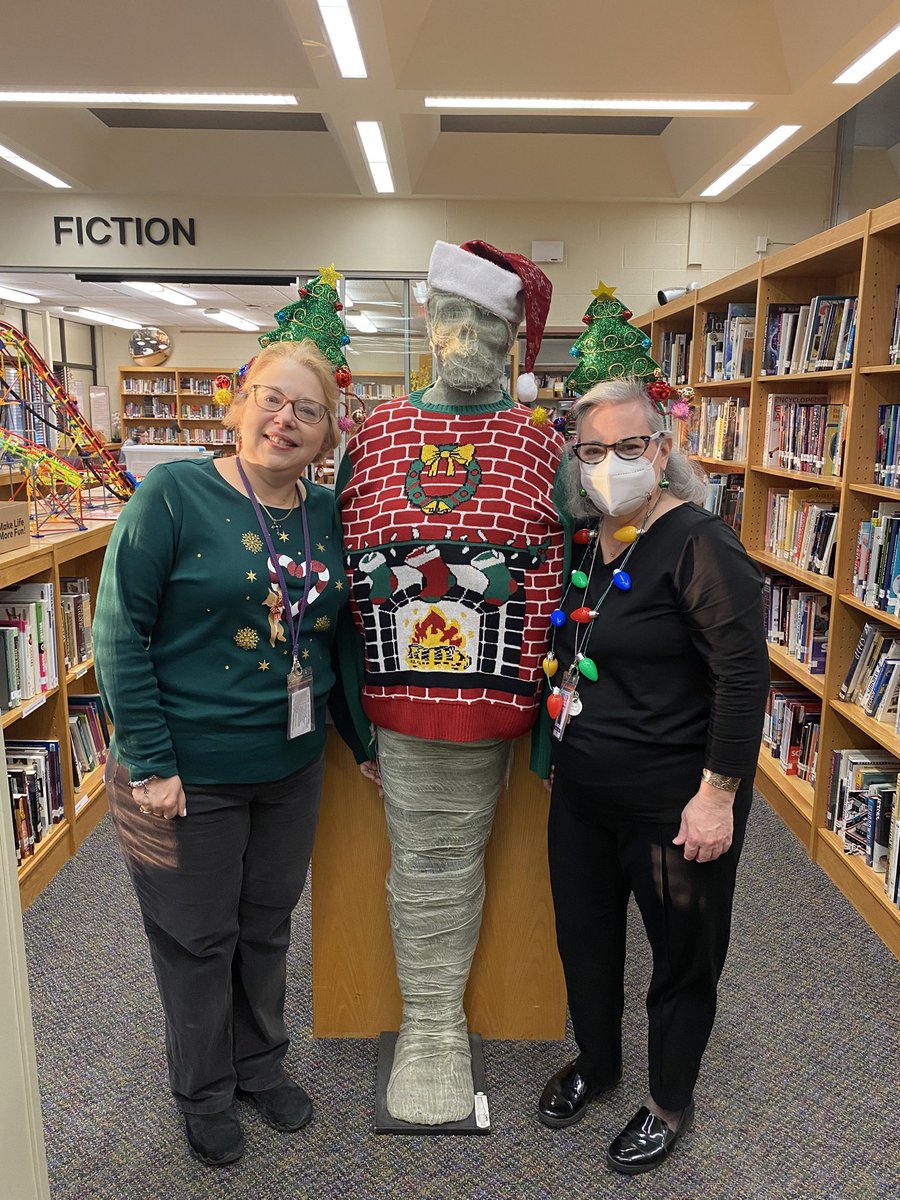 IslipHSLibrary tweet media