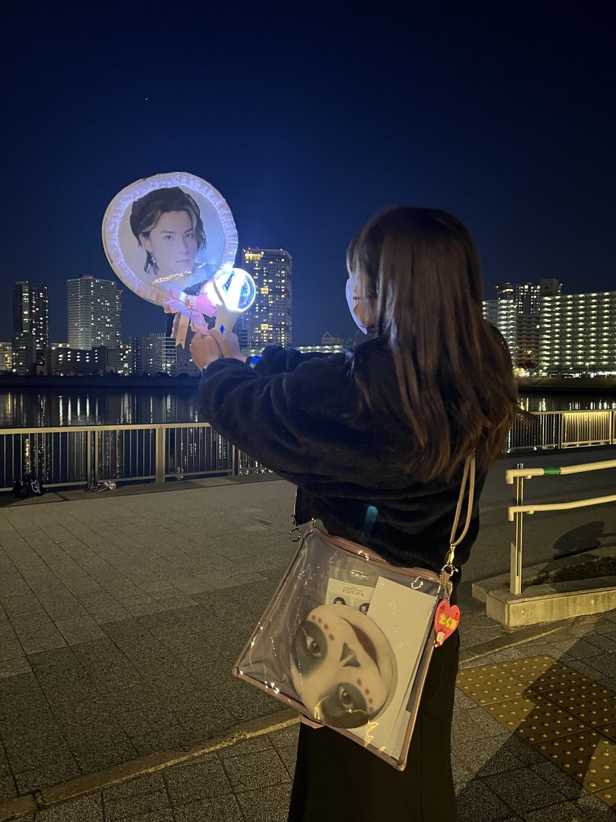 run_chandess's tweet photo. ☆ASIA EMOTIONAL MUSIC FES 2022★
2ヶ月ぶりのJO1ヨントン後初の拓実🍓
幸せすぎやし、かっこよすぎやし最高すぎ...
これで🎄も年越せます✨
p.s拓実くん...うちの相方は見つけられたかな?(4階なので見えないですね🙄)
#JO1 #AEFM #ASIAEMOTIONALMUSICFES2022
@official_jo1 https://t.co/GHsZE4mCPR
