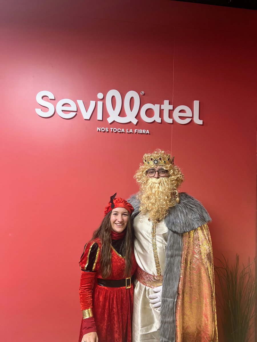 SevillaTel's tweet photo. 👑 ¡El Rey Gaspar con su Paje Real han pasado por Sevillatel!

📲 Si quieres regalarte la mejor tarifa de móvil y fibra en casa, solo tienes que ponerte en contacto con nosotros.

📍 Calle Montoro 5, Sevilla 
📩 hola@sevillatel.com
📞 955 44 19 97
#Sevillatel #Movil #Sevillatel https://t.co/7tLnr6sj5c