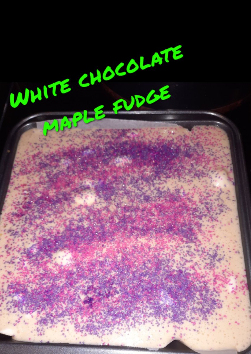 JillMShannon's tweet photo. Good morning! Almost 7am, unicorn fudge is done! What do you got planned today?
#DoN #bakingmode #makingmemories #unicornpoop #whitechocolate #whitechristmas #LetsGo! https://t.co/gTfQKMr5XO