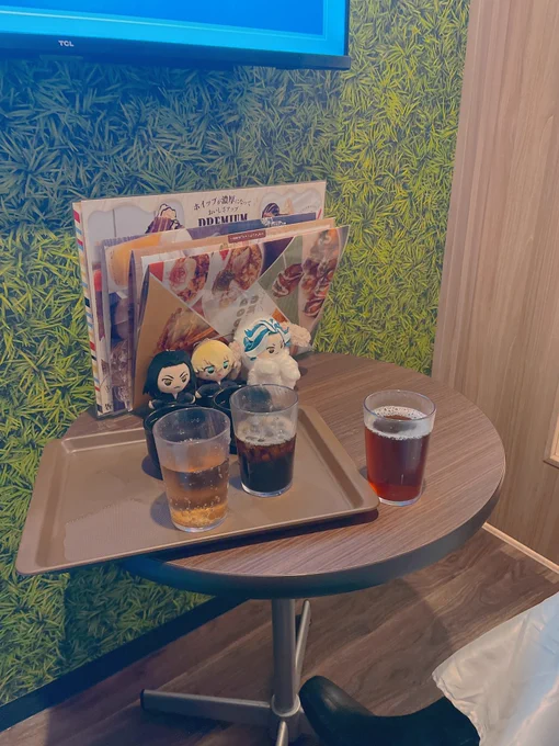 今日ははとおさんに遊んでもらいました…!ご飯言った後カラオケ行って歌もほどほどにほぼずっとお喋りしてた。楽しすぎた〜次会えるのは2月 