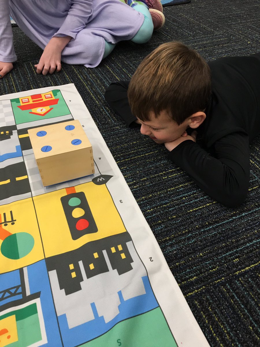 GlenhopeLibrary's tweet photo. Glenhope’s littlest learners had a great time during Hour of Code in the library! #hocGCISD22 @GCISDigital https://t.co/IH0ajLl4Ir