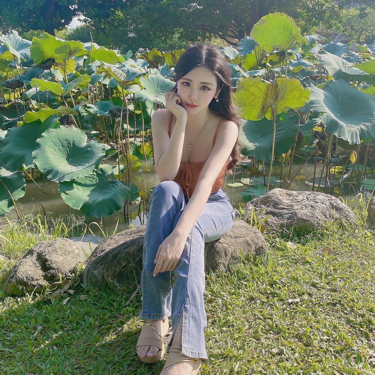 dory520666's tweet photo. https://t.co/DtP0NzUVod
今天是陽光的Dory💛
可以坐在你的腿上嘛～
Today is sunny Dory💛 
Can I sit on your lap~ https://t.co/xz0e1M7Qoc