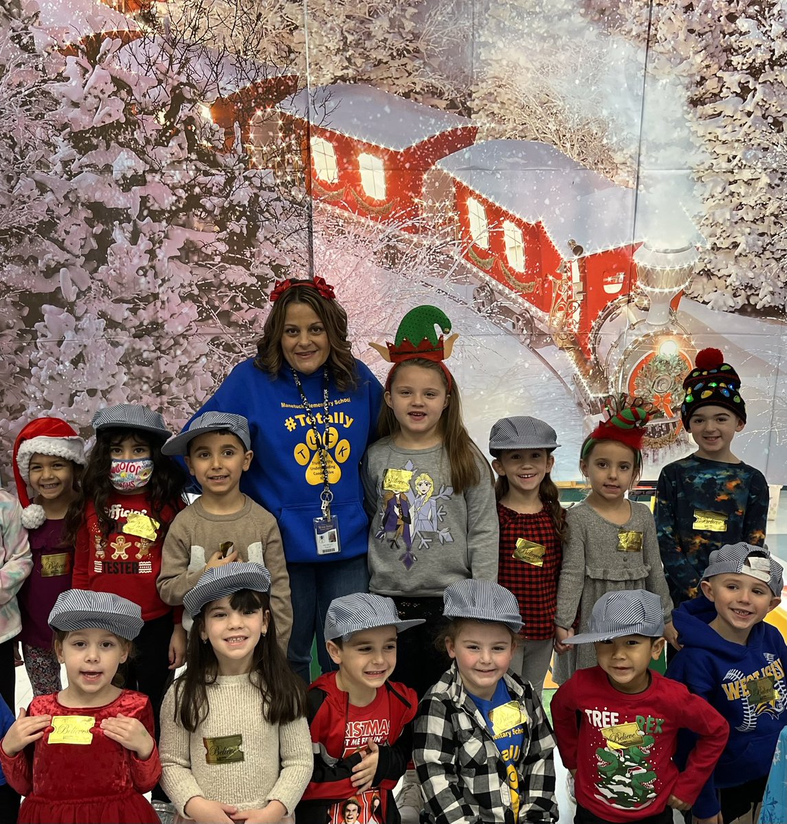 Holiday Happenings 🎄🚂
#PolarExpress <a href="/Manetuck1/">ManetuckElementary</a> <a href="/wicounselors/">West Islip Counseling</a>