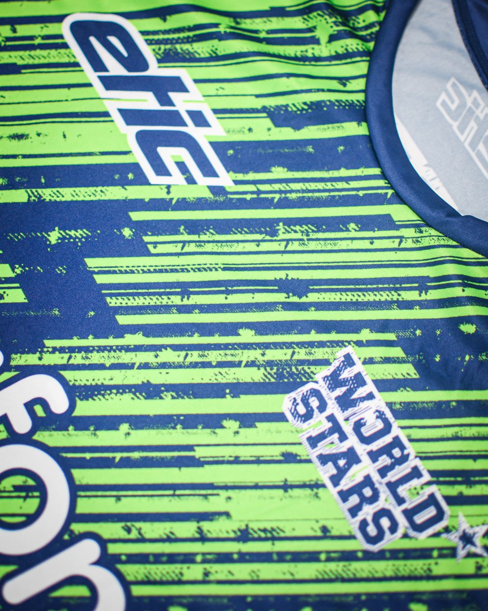 ⚠️ Col·labora amb l'associació <a href="/AmicsJoanpetit/">Amics Joan Petit</a> comprant la samarreta de la selecció World Stars que participarà al proper Nadal Sobre Rodes

👉🏻 Tots els beneficis es destinaran íntegrament a l'associació

😍 La <a href="/NaraLopez4/">Nara Lopez</a> ja la té, i tu? 

hockeymania.es/es/226-world-s…