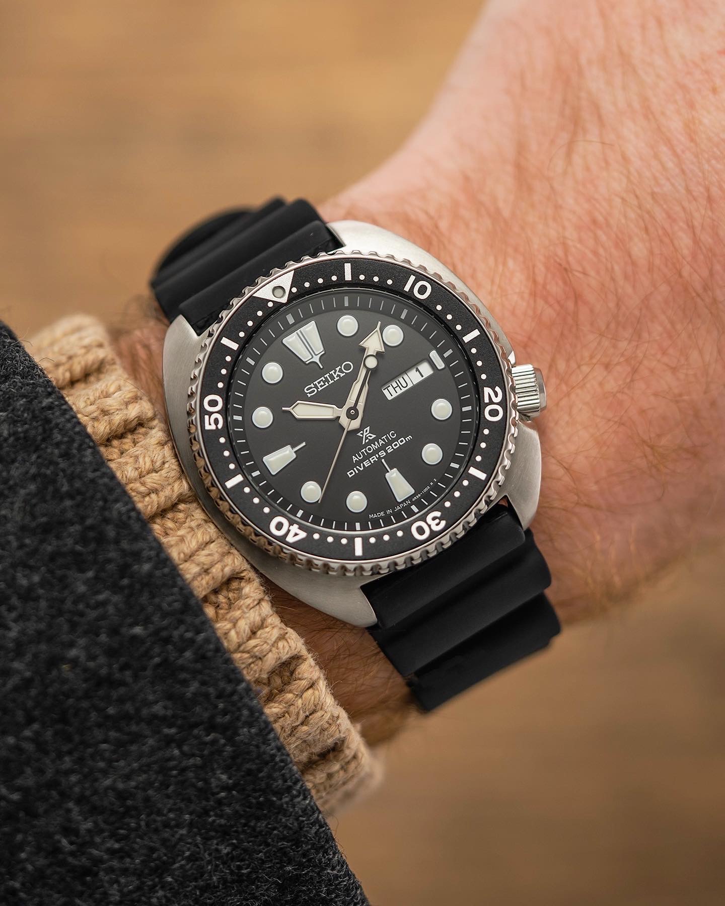 Seiko v clearance citizen