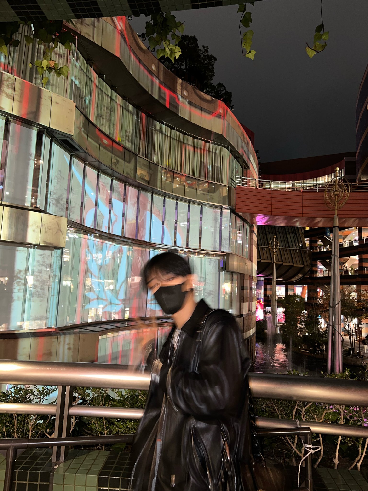 FkbhlcUUEAA0iiN?format=jpg&name=large