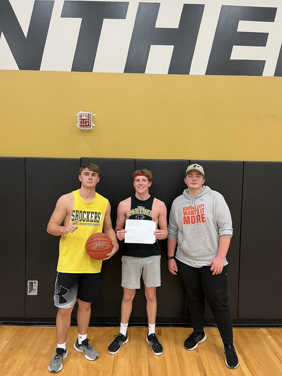 Coach_Oshel's tweet photo. 3-on-3 Bball Champs!!! Started as the #7 underdogs and walk away with bragging rights. Congrats to Jett, Cutter, and Lucas! https://t.co/5bnCdXvA6v