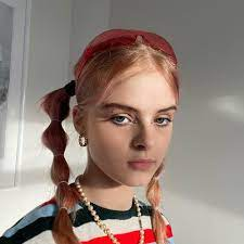 tiusopar's tweet photo. Vínstúkan er ísköld og ætlar að vera með útitónleika á Laugaveginum okkar allra besta á fimmtudaginn! Litla lænöppiið! 
@IvarPetur &amp; @OrvarSmarason með sitt víðfræga Weihnachtsmarktmix 
@eldflaug með sína víðfrægu snilld
@gugusar að vera geggjuð https://t.co/z0FnOhjlMR