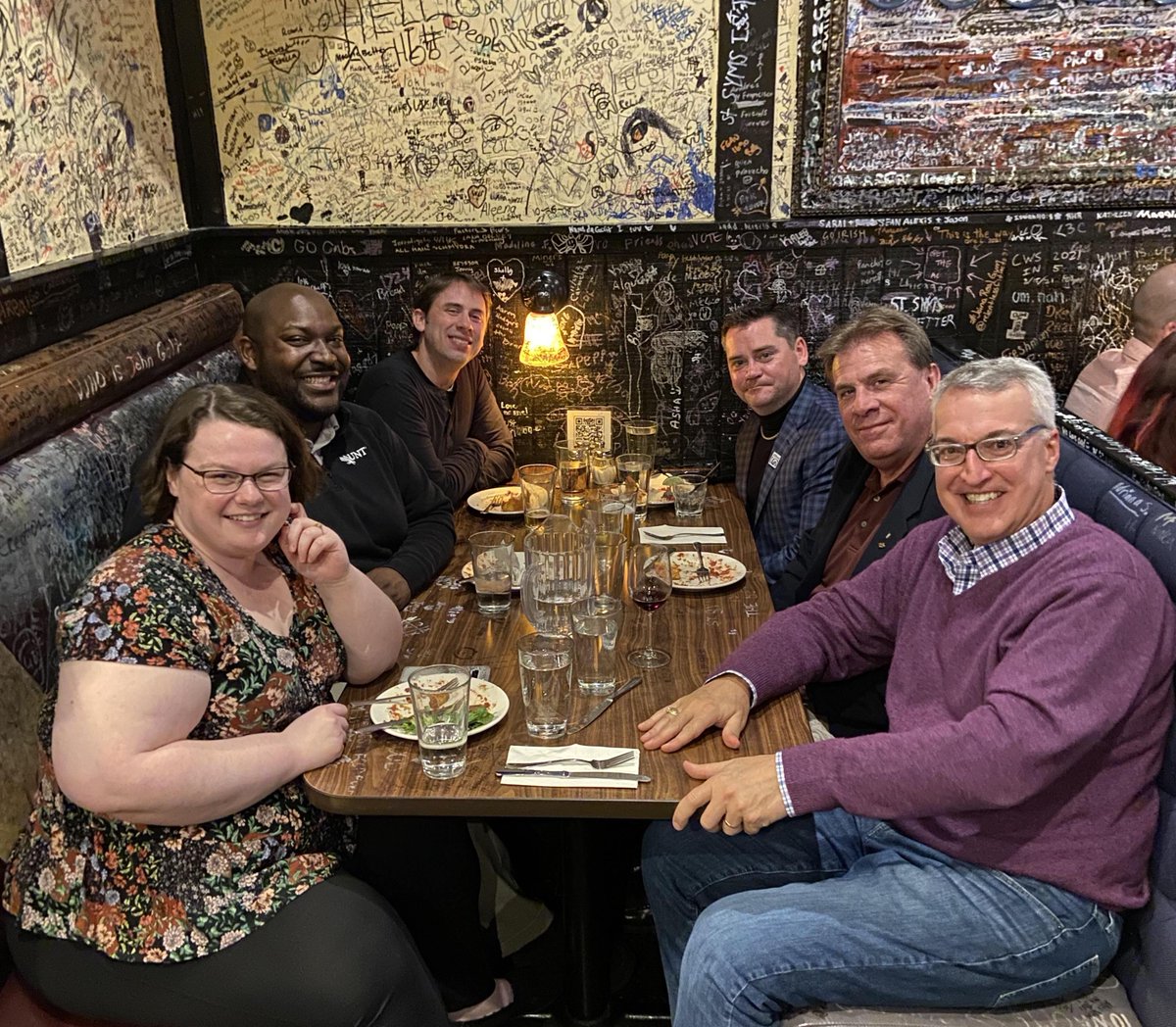 scott_watson's tweet photo. A highlight always of the @midwestclinic for me - the @AlfredMusic Composers Dinner! How thrilling hanging with wonderful composer friends @CBernotas @VinceGassi @BrianBalmages #WilliamOwens #JonathanDagenais #PatrickRoszell #JaRodHall #TylerSGrant #AdrianSims @ginoseast https://t.co/SvxSRM4zOB