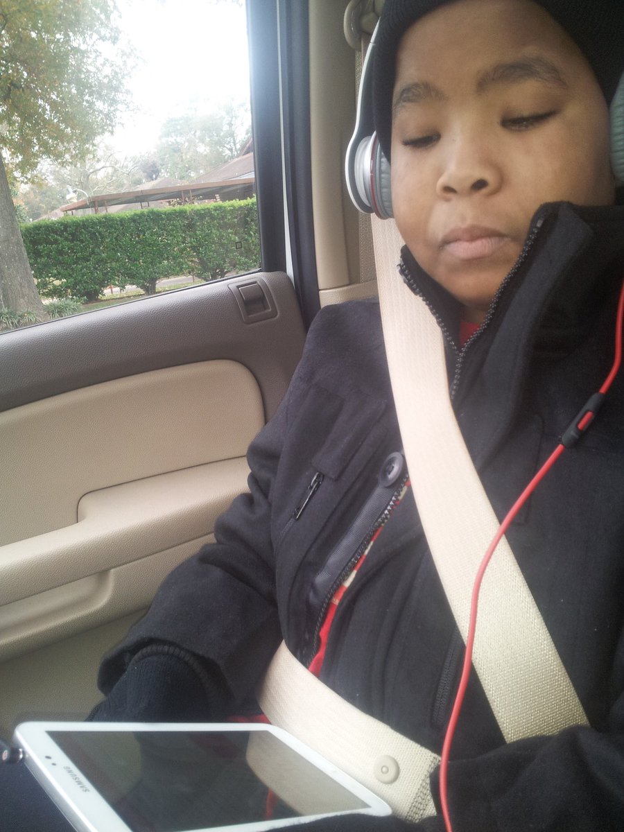 major1ent's tweet image. Happy heavenly birthday 🎊🎈🎁🎂🎉🥰😭😭💔💔💔💔#RIPTRE l love you son and miss you so much