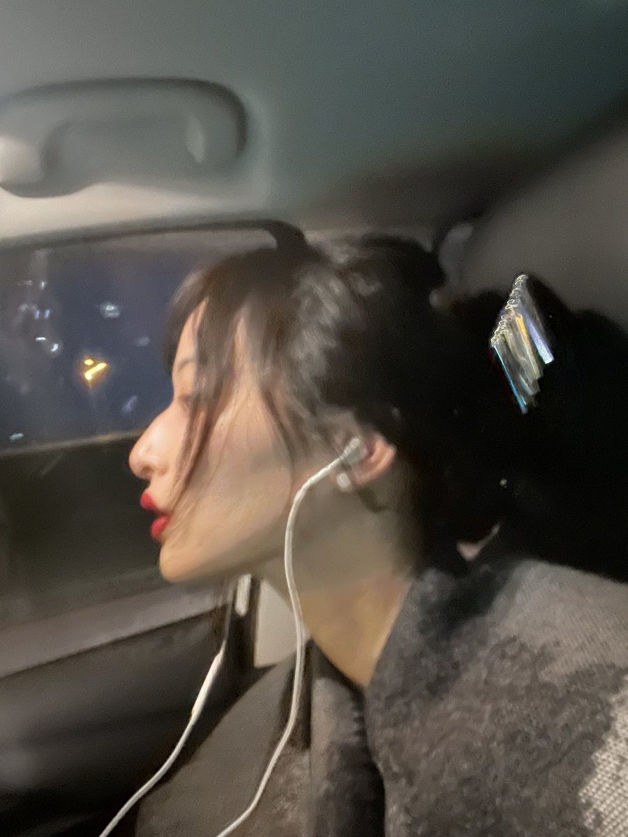 良善佳人
亦为鬼卿 https://t.co/5fnwPmJRtX