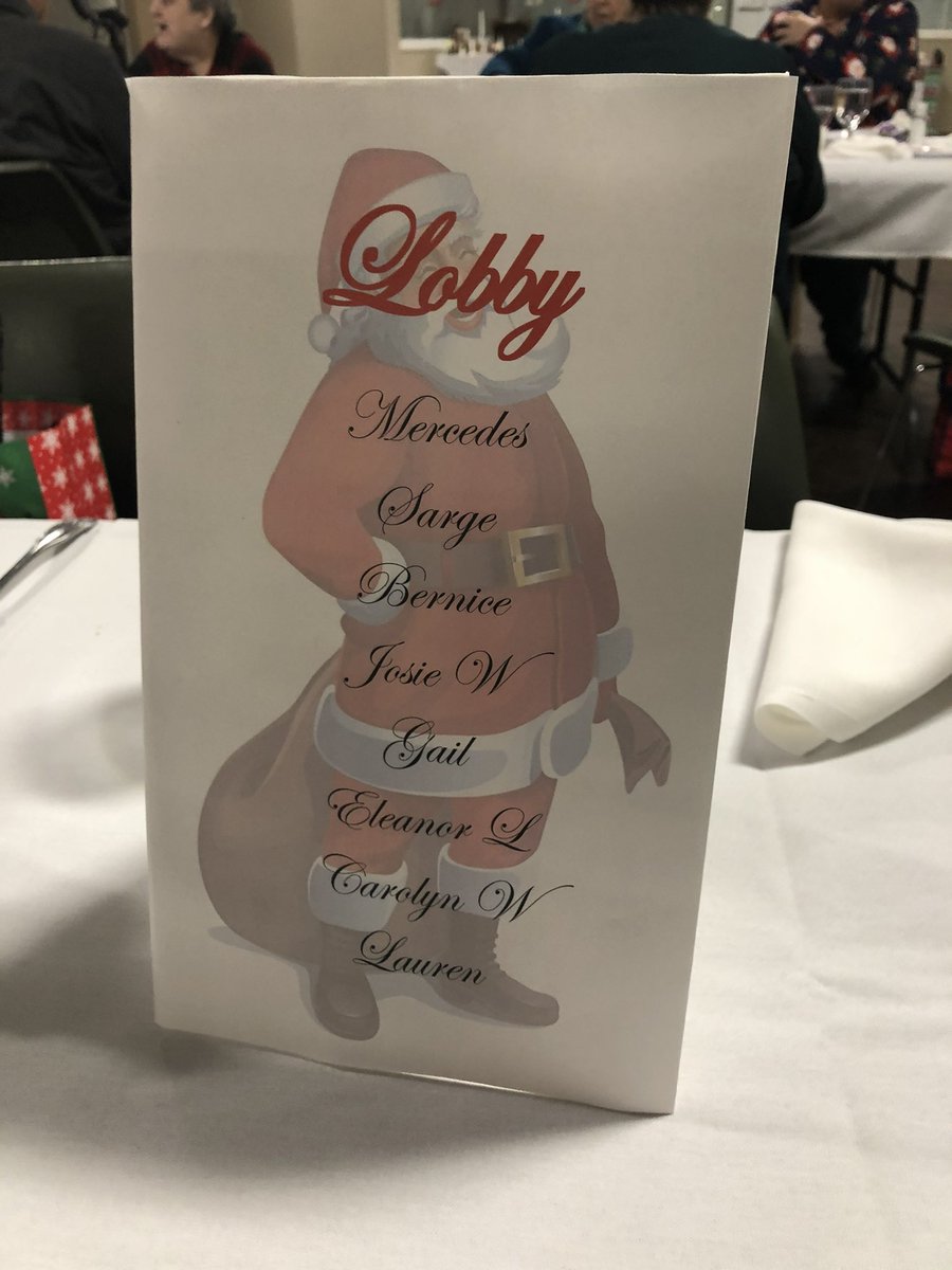 BCEengagement's tweet image. #FunandFestive dinner at Keystone with our @AgeStrongBos friends! TY for inviting us to be a part of your #holidayseason #commUNITYpolicing #weareSantasElves 🤶🎅🎄#keystoneclub