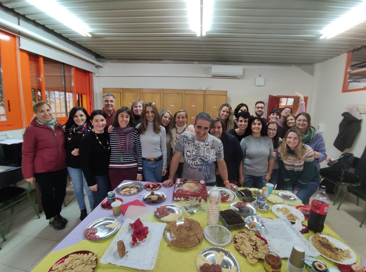 IES Las Rozas 1 tweet media
