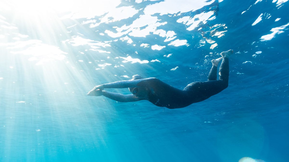 orcasportswear's tweet photo. The SCS treatment applied to our freediving wetsuits minimizes friction with the water.
It provides maximum hydrodynamics, which helps to improve our performance during our freediving adventures.
#ApexPerformance #ChasingEpic #Freedive https://t.co/DCTCHVoES4