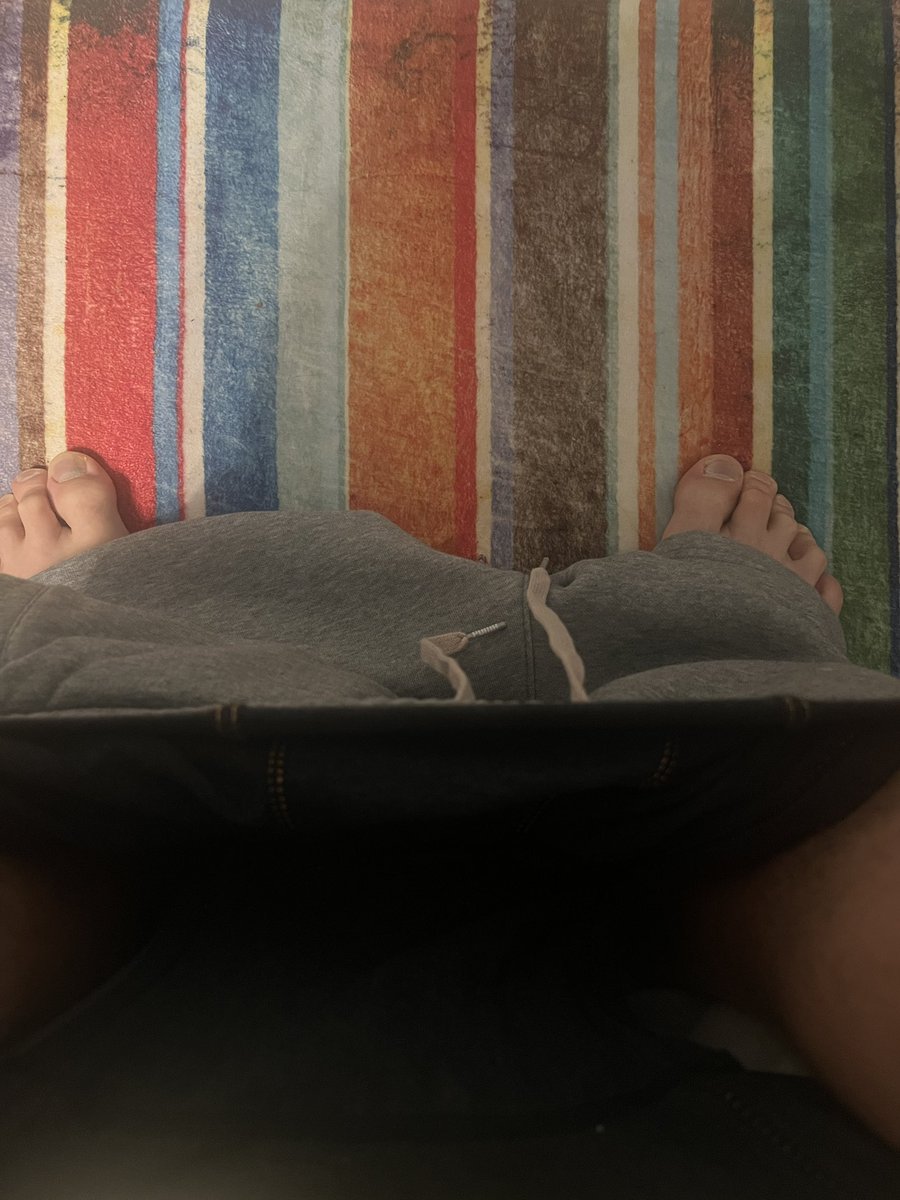 Poopin rn