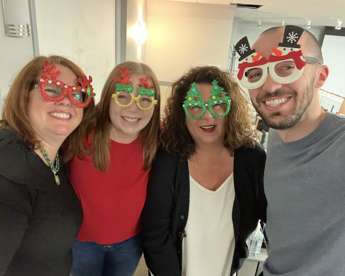 EPIC_Creative's tweet photo. Oh what fun 🔔

We had a great time at our Holiday Party this past Friday! Thanks to all our employees who made it 🎄❄️ https://t.co/fc47Ab4nOO
