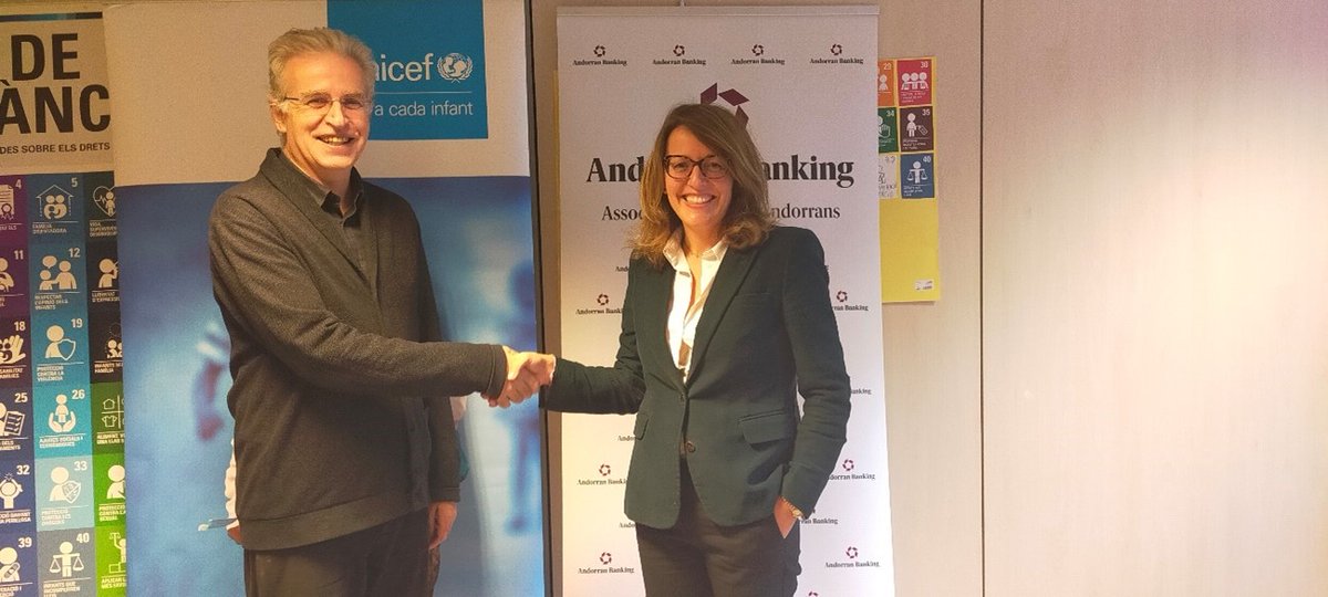 Andorran Banking (@andorranbanking) on Twitter photo Andorran Banking lliura 6.000 euros a <a href="/unicefandorra/">Unicef_ComitèAndorra</a> per pal·liar les necessitats dels més vulnerables a través del programa “Inspired Gifts, Regals que salven vides”
andorranbanking.ad/aba_news/andor… Andorran Banking lliura 6.000 euros a <a href="/unicefandorra/">Unicef_ComitèAndorra</a> per pal·liar les necessitats dels més vulnerables a través del programa “Inspired Gifts, Regals que salven vides”
andorranbanking.ad/aba_news/andor…