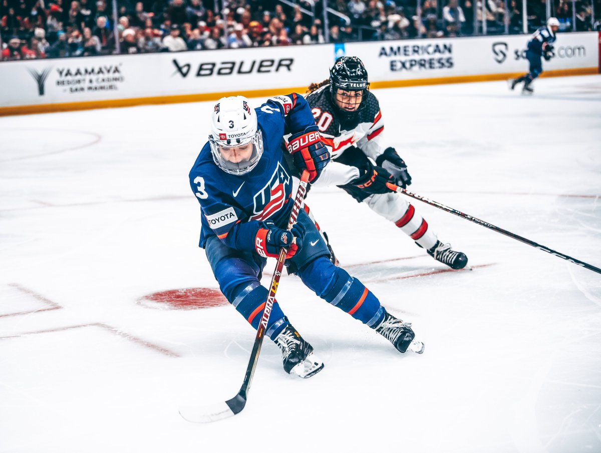 BC_WHockey's tweet photo. December #RivalrySeries // #ForBoston🦅 https://t.co/6EJRuM1vzH