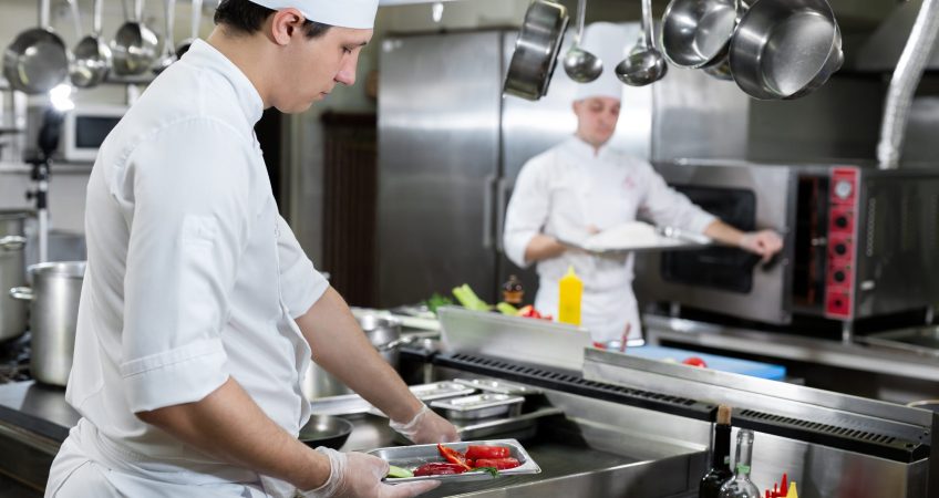 There's only one #local linen and uniform provider who will meet your hospitality business's needs: SPARKLE! Check out our #blog to learn more. sparklerental.com/hospitality-un…