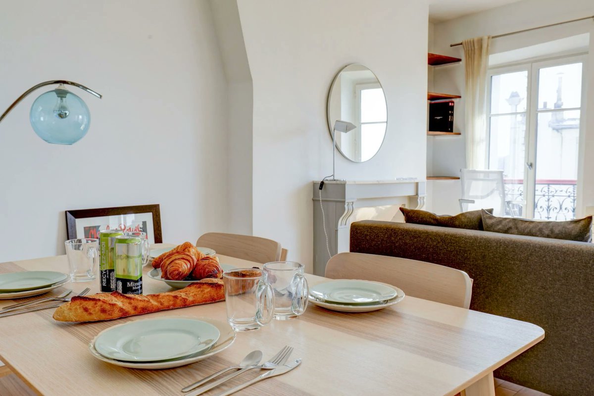 TheUpperKey's tweet photo. It's the most wonderful time of the year!π Christmas is almost here and we can't wait to celebrate. Experience the best holiday season yet by staying in one of @UpperKey 's cosiest flats!
.
#UpperKey #UpperKeyParis #UpperKeyProperties #FurnishedRental #stayinstyle https://t.co/QFjYjNbZqY
