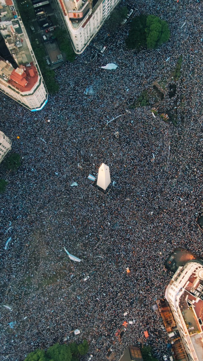 An absolutely incredible photo of Buenos Aires 🇦🇷

📸 - <a href="/gastypm/">gastón</a> (Twitter)