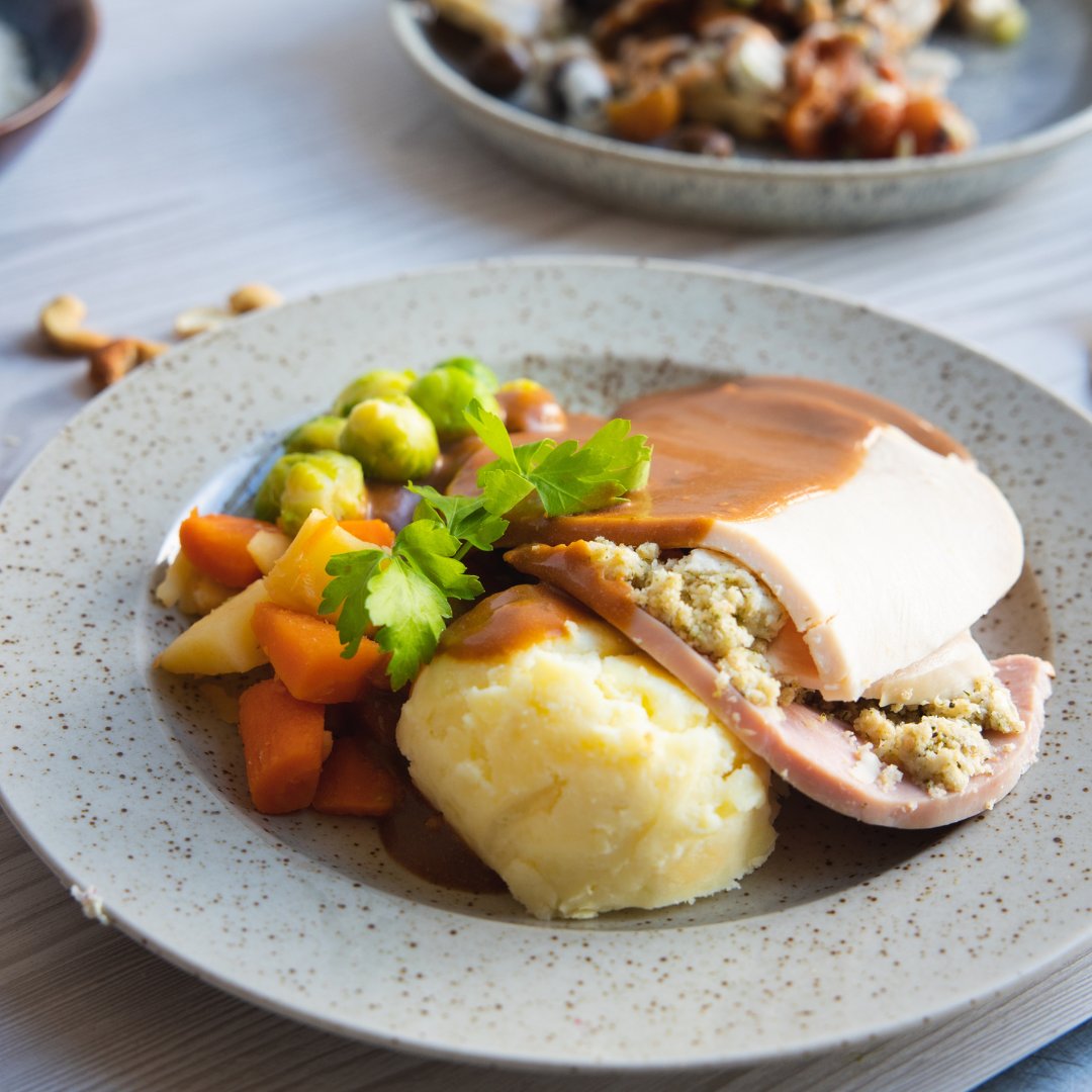 This week, we have included our famous Christmas Dinner with all the trimmings as a complimentary dish. We hope you enjoy it!

#ourmissionisgoodnutrition #eatwell #healthylifestyle #mealprep #healthyeating #irishmade #mealprep #nutritiouschristmasfood