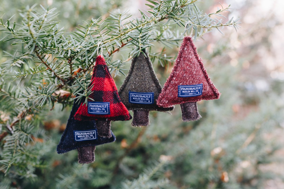 On the ninth day of Christmas, #FaribaultMill sent to me: nine new creations made from our woolen remnants 🧶✂️
We always LOVE seeing the creative ways that our customers reuse our remnant pieces to create original, thoughtful designs!