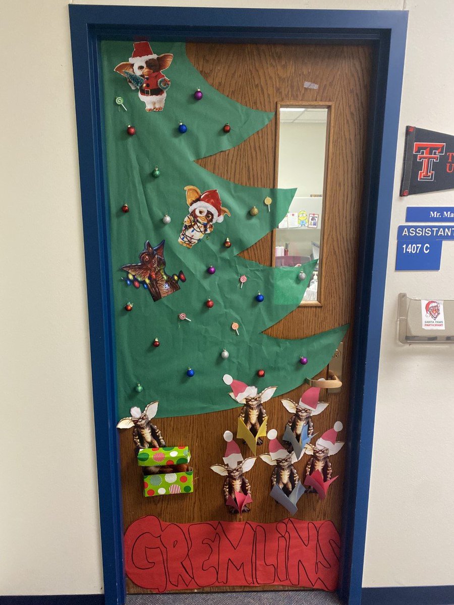 FrenshipHS's tweet photo. Teachers and students decorated doors for the Holidays and the theme was "Christmas Movies"! Here are the winners! #HappyHolidays2022 https://t.co/IuP59DM3F8