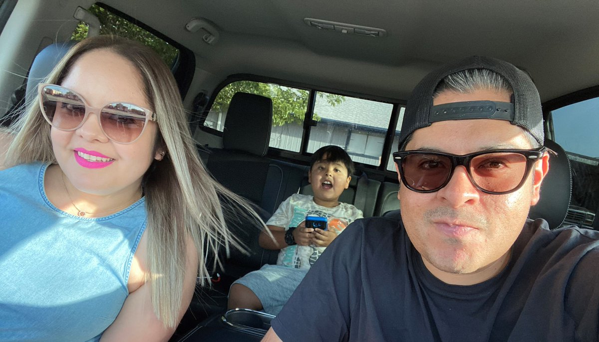 SunnyShieldsSF's tweet photo. Are you planning a little #HolidayTravel? As you can see, my family certainly enjoys road trips, too! Make sure your car is covered this season by calling #SunnyShieldsStateFarm at (575) 589-3871! #AutoInsurance https://t.co/kSwIcOwfQ9 https://t.co/Y74QR4a0aO