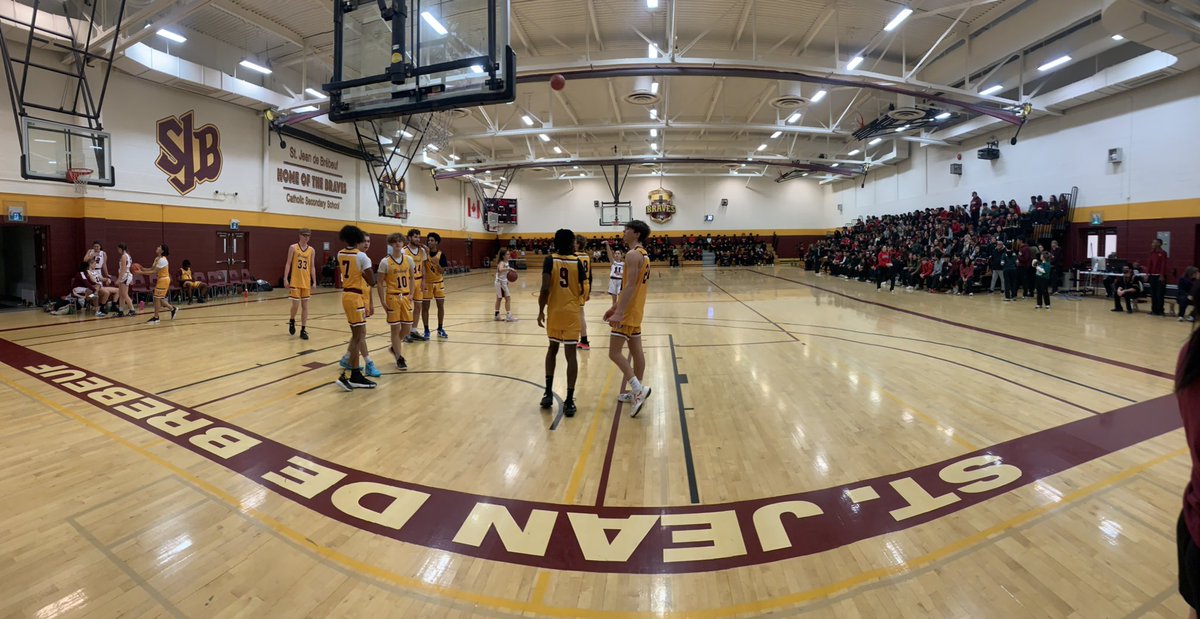 Time for the alumni game!  Time to get my dunk on!  SJB Christmas spirit is alive and well!