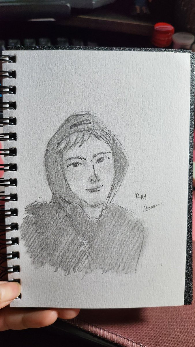 1kmiles995's tweet photo. #bts
#RM #btsfanart #StillLife𓊲 #artworkอาร์มี่ #NAMJOON #IndigoByRM #IndigoOutNow #artof1kmiles #drawing #sketching https://t.co/QPUWgcUN4M