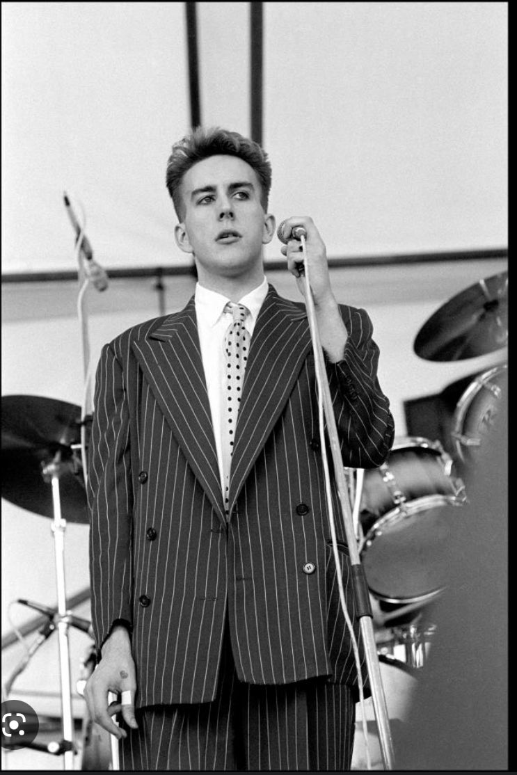 Absolutely gutted what a legend RIP#TerryHall