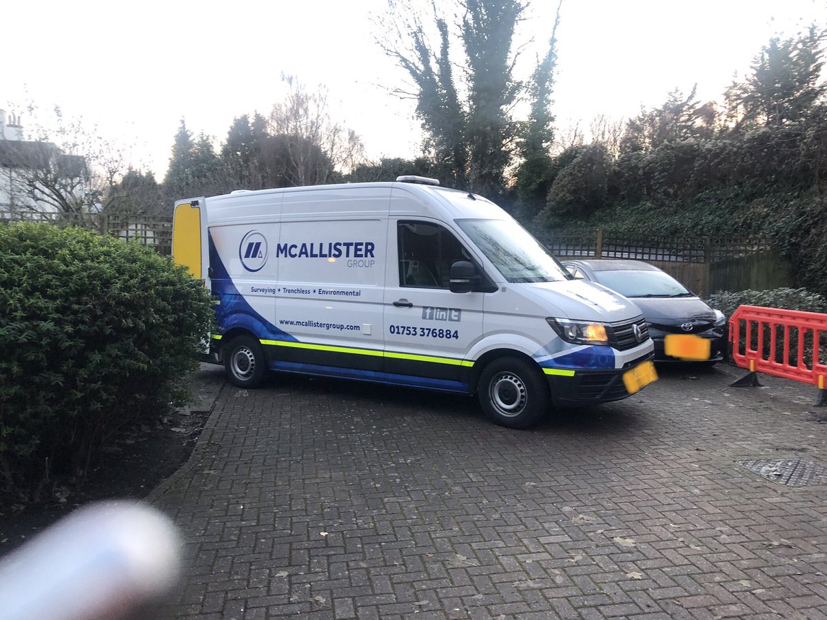 RepsolFanatic's tweet photo. @McAGroup1971 @thameswater @LQcontactus @LQHomesMatter so today due to no parking, contractors still have blocked 3 residents spaces and now using other residents spaces for work that should have been completed. No word from Thames water or L&amp;Q #inconsiderate #sharedownership https://t.co/FRs8sxkYrA