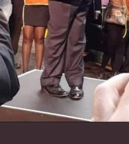 I think people who voted for Cyril Ramaphosa are vaccinated. There is no normal person who can vote for this person  😜