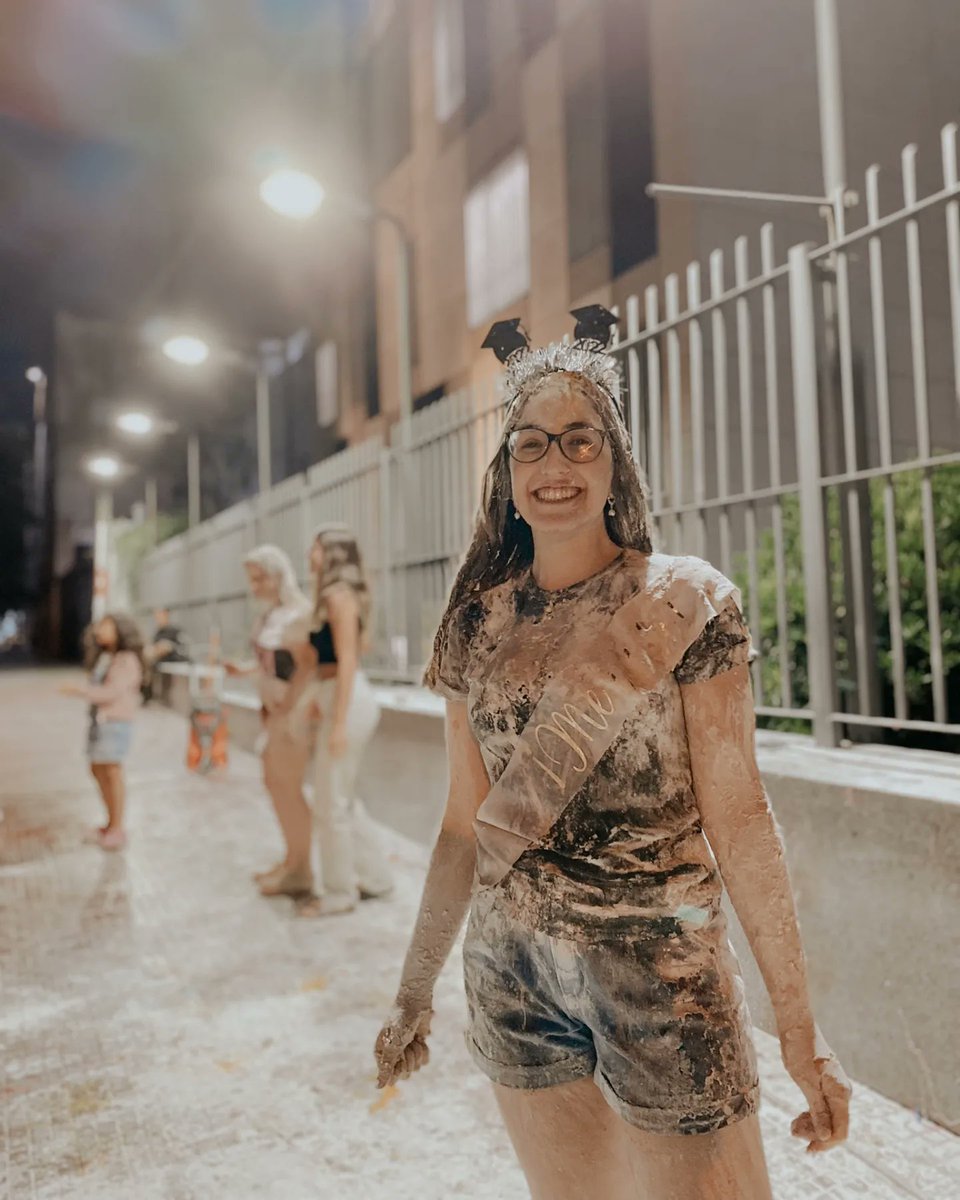 eru ☀️ tweet media