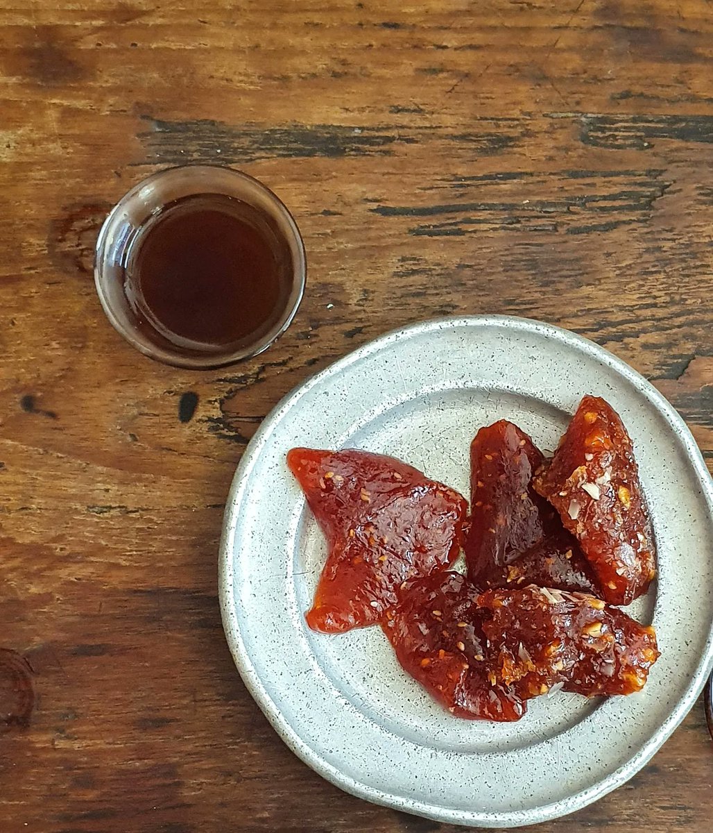 Discover_Msa's tweet image. Halwa.
A dessert that is greatly indulged in down here at the Coast especially in weddings and during Ramadhan. Kahawa tungu goes well with it!

#thestreetfoodofmombasa #discovermombasa #discover001