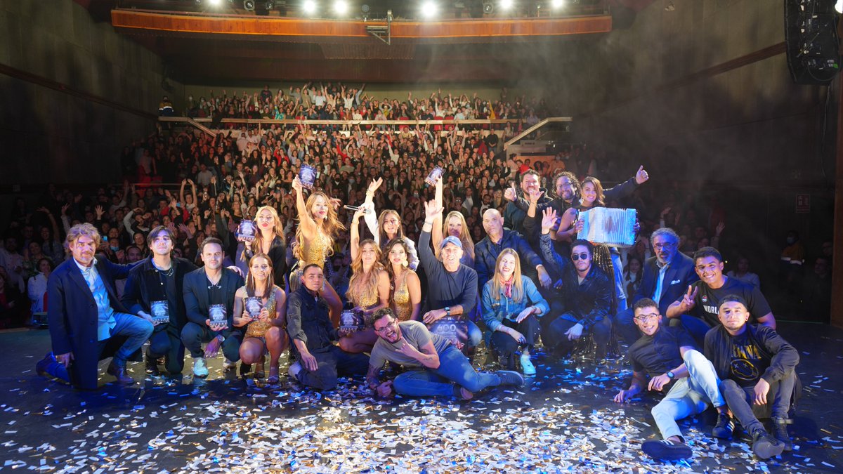 fteatronacional's tweet photo. 🎤 Cerramos este año con la sala llena y felices porque cantamos #AGritoHerido desde el corazón para todo nuestro público ✨

🎶 ¡Nos vemos en el 2023 con junto a #MujeresAlaPlancha en el Teatro Nacional La Castellana! 🎶 https://t.co/mKH2b4cPPK