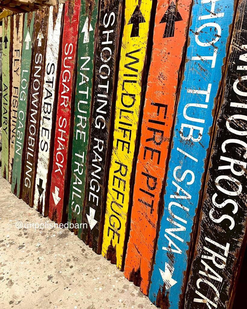unpolishedbarn's tweet image. This batch of 12 will find itself on the wall of a mud room making sure the owners know where all the fun is! Thattaway!! 😃
#woodsigns #rusticsigns #colorful #handmadesigns #customsigns #etsyfinds #etsycustom #walldecoration #rustichomedecor #smallbusiness #woodwork #handpai…