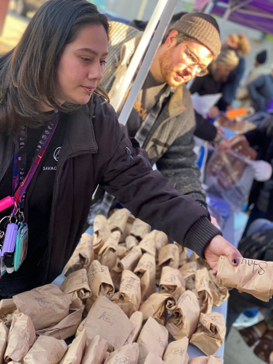 SavageSister215's tweet photo. Outreach serves those affected by substance use issues and housing insecurity. During #Outreach, our team #beautifies the area, distributes #HarmReduction materials, offers #Woundcare, and transportation to treatment, and connects with the community. #Kensington #Philadelphia https://t.co/6GfDnJyHU4